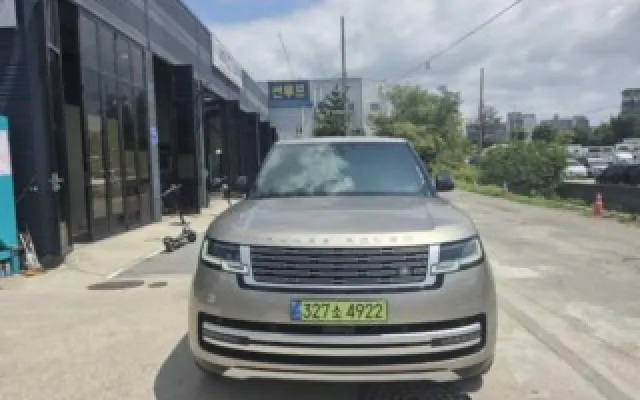 레인지로버 5세대 4.4 P530 LWB 랜드로버 2024/09 21,709km